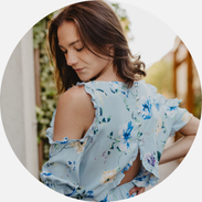 Kobiecość w wykonaniu Misimi  z sukienką Valentiną